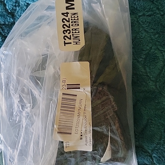 Brand new fitted one shoulder top - Picture 7 of 7